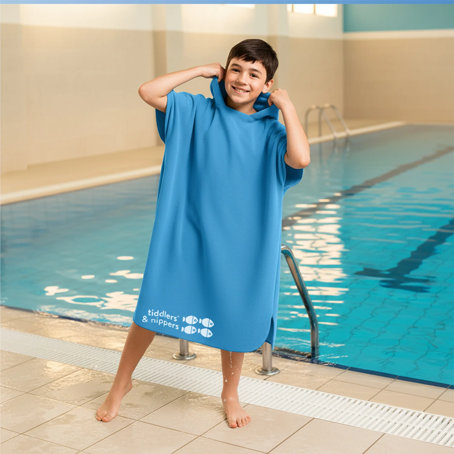 Adults, Older Children (11+) and Teenagers Hooded Poncho Microfiber Towel - Image 12