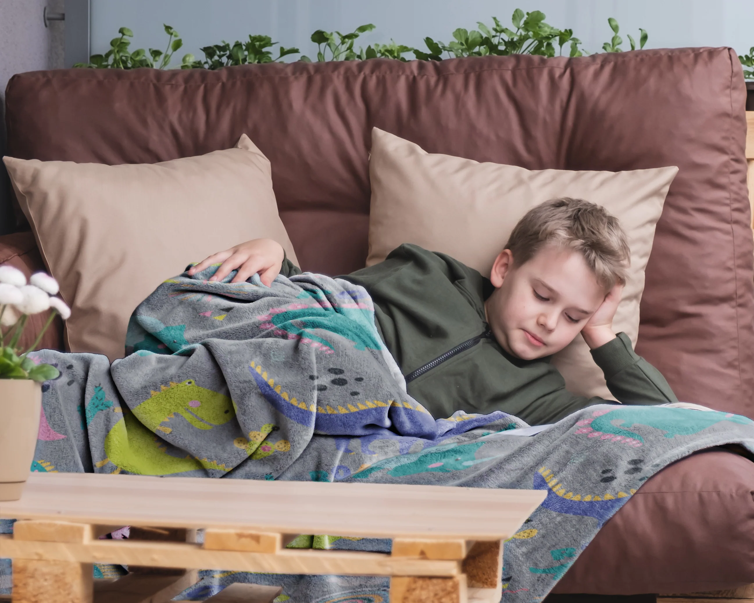 Tiddler 2 in 1 Soft Children's Travel Blanket & Pillow - Image 13