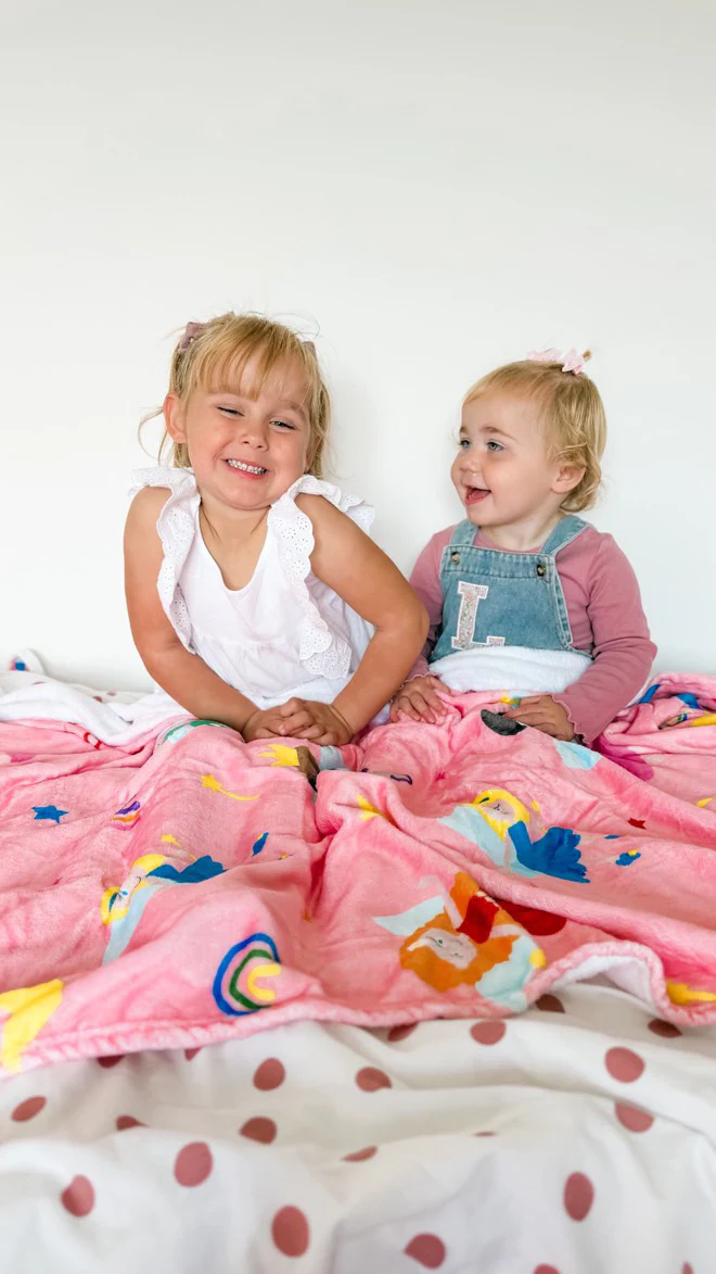 Tiddler 2 in 1 Soft Children's Travel Blanket & Pillow - Image 19