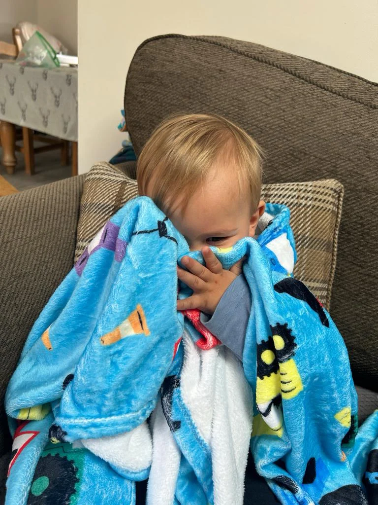 Tiddler 2 in 1 Soft Children's Travel Blanket & Pillow - Image 5