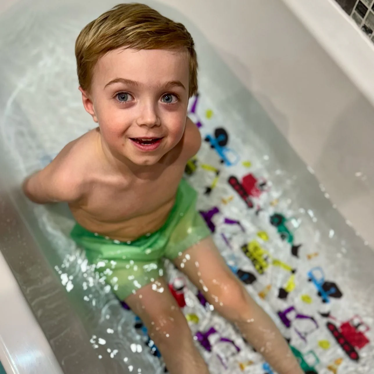 Kids & Baby Anti-Mould Mildew & Anti-Slip Bath / Shower Mat | 40cm x 70cm - Image 15