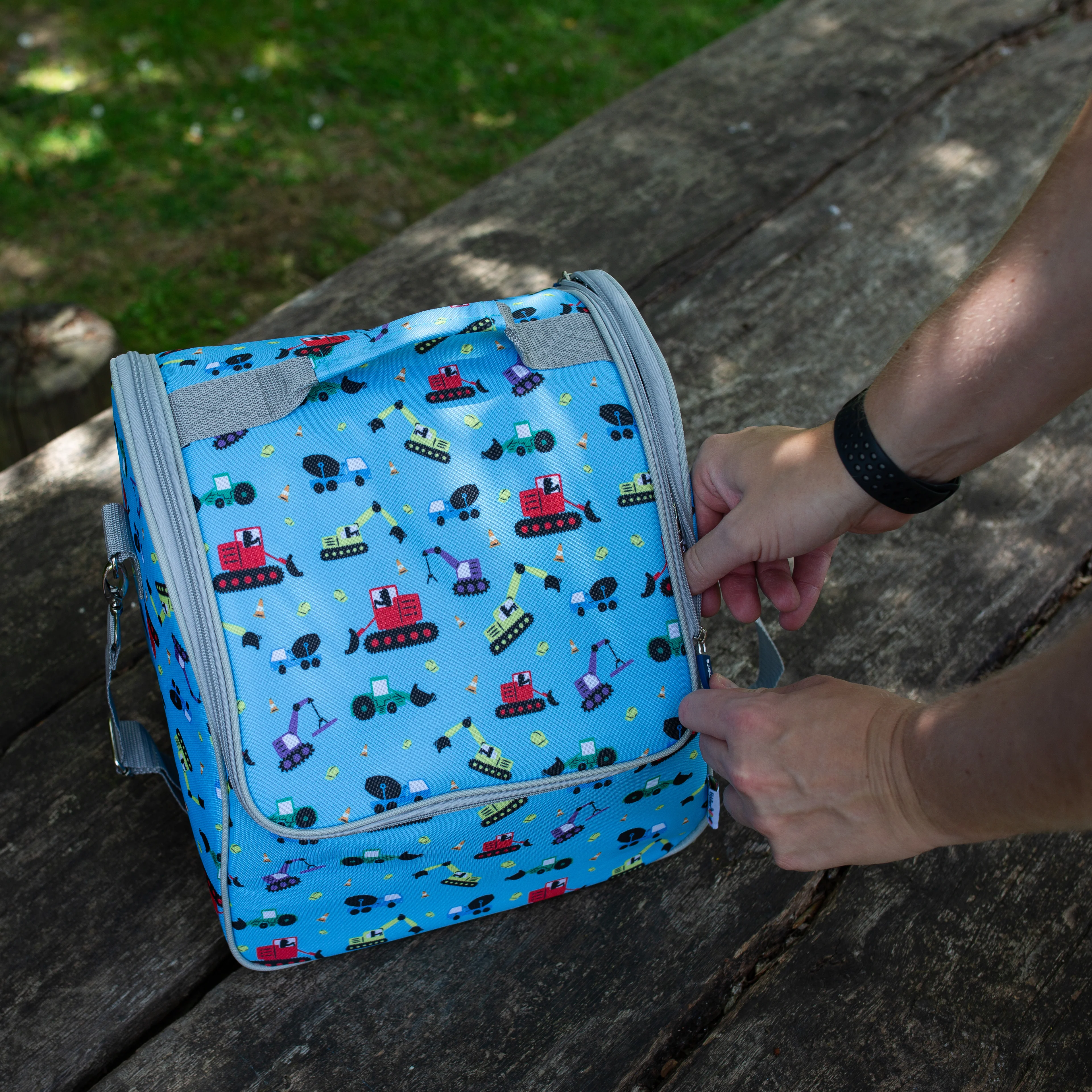 Tiddler Cooler Bag | Extra Large Insulated & Double Zipped | Carry Handle & Padded Shoulder Strap - Image 16