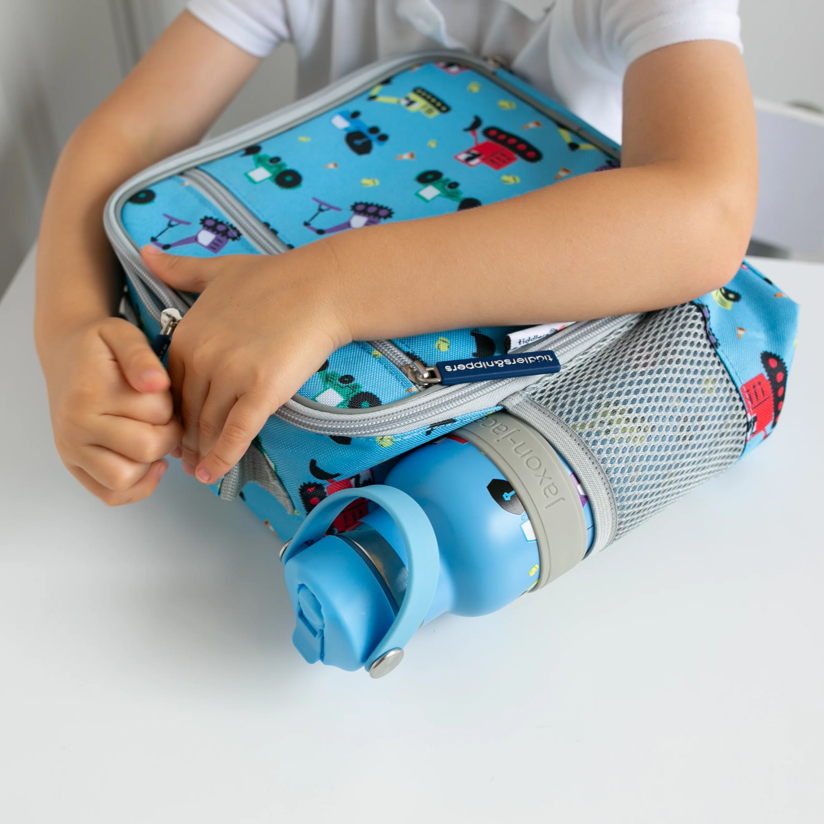 Tiddler Kids Lunch Bag / Lunch Box | Insulated & Double Zipped | Carry Handle & Side Pocket - Image 12