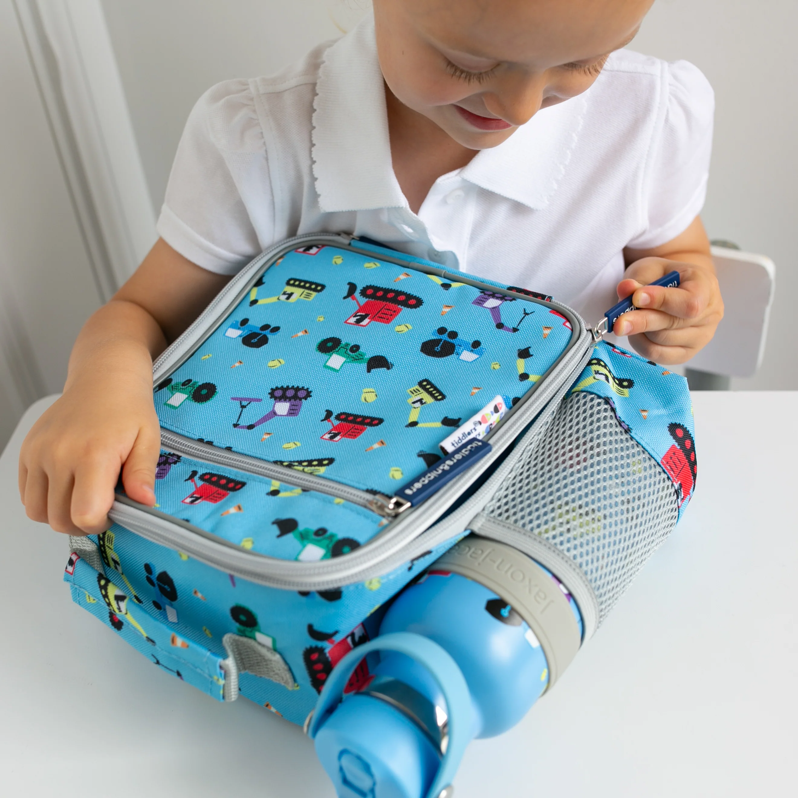 Tiddler Kids Lunch Bag / Lunch Box | Insulated & Double Zipped | Carry Handle & Side Pocket - Image 8
