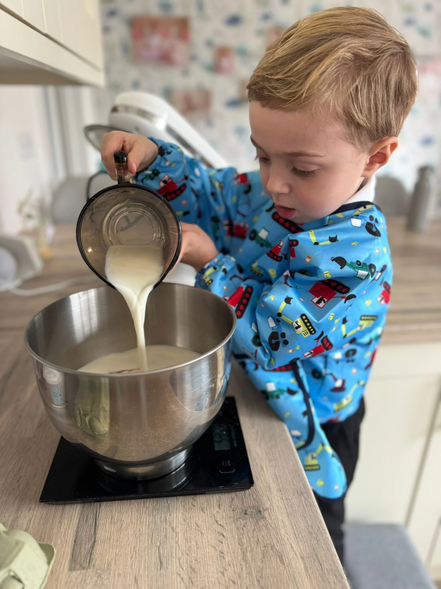 Tiddler Waterproof Wipe Clean Coverall Apron - Image 16