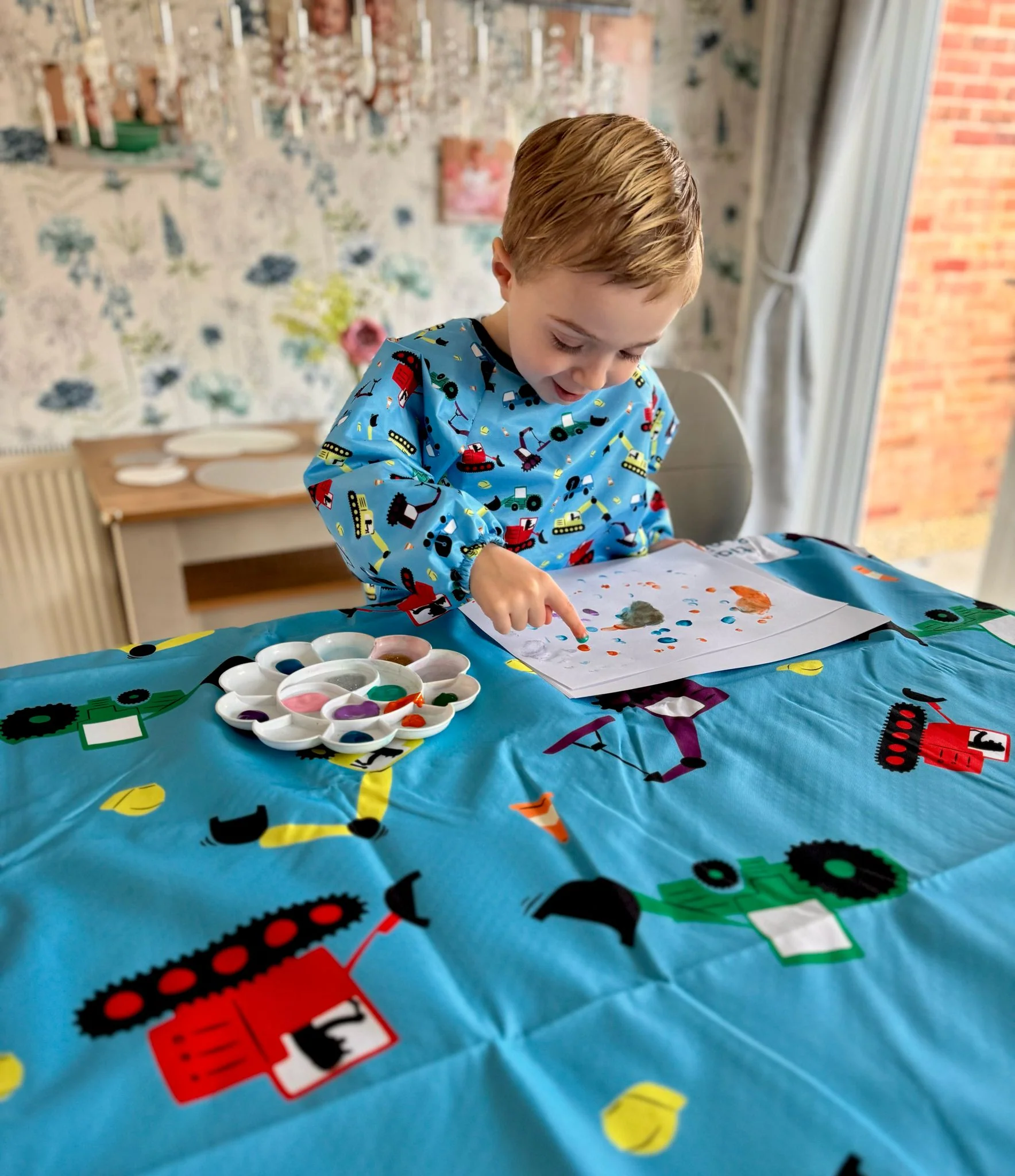 Tiddler Waterproof Wipe Clean Coverall Apron - Image 19